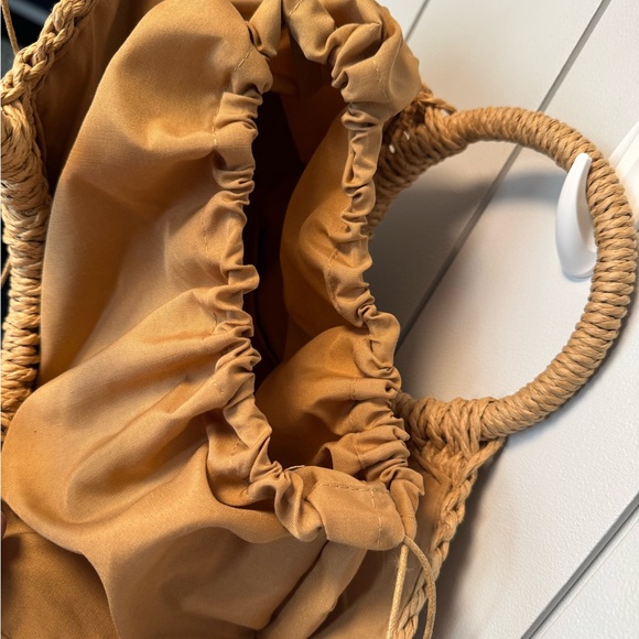 NWOT Woven Straw Tote with Colorful Tassels - Picture 5 of 9